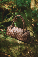Load image into Gallery viewer, Cleobella Calais Baguette Bag
