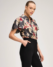 Load image into Gallery viewer, Cinq à Sept Flutter Sleeve Fiona Top
