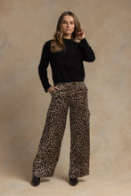 Load image into Gallery viewer, 27 Miles Melly Brushed Cashmere Crew