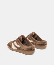 Load image into Gallery viewer, Dolce Vita Merit Slide Plush
