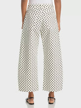 Load image into Gallery viewer, FRAME The Bow Crop Jeans