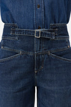 Load image into Gallery viewer, Closed Floui Barrel Jeans
