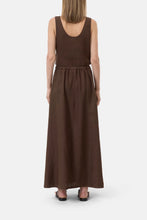 Load image into Gallery viewer, Closed Linen Maxi Skirt
