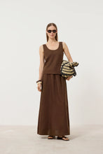Load image into Gallery viewer, Closed Linen Maxi Skirt
