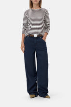 Load image into Gallery viewer, CLOSED Basic Long Sleeve (s)
