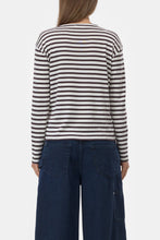 Load image into Gallery viewer, CLOSED Basic Long Sleeve (s)
