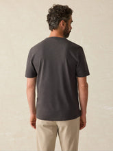 Load image into Gallery viewer, Faherty Sunwashed Pocket Tee - Washed Black
