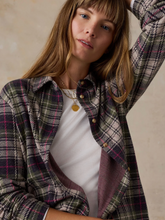 Load image into Gallery viewer, Faherty Legend Sweater Classic Shirt
