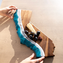 Load image into Gallery viewer, Lynn &amp; Liana Resin Serving Board
