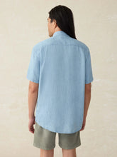 Load image into Gallery viewer, Faherty Short-Sleeve Tried and True Chambray Shirt - Vintage Indigo
