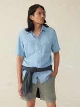 Load image into Gallery viewer, Faherty Short-Sleeve Tried and True Chambray Shirt - Vintage Indigo
