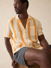 Load image into Gallery viewer, Faherty Short Sleeve Shibori Palma Linen Shirt - Citrus Valley

