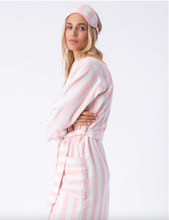 Load image into Gallery viewer, P.J. Salvage Resort Robe
