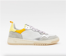 Load image into Gallery viewer, Oncept Phoenix Court Sneaker
