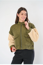 Load image into Gallery viewer, Anorak Sherpa Drop Shoulder Convertible jacket
