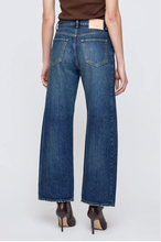 Load image into Gallery viewer, Moussy Harlem SIde Line Cocoon
