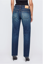 Load image into Gallery viewer, Moussy Slim Straight
