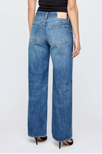 Load image into Gallery viewer, Moussy Loose Straight
