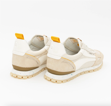 Load image into Gallery viewer, Oncept Toronto Retro Sneaker

