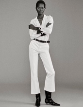 Load image into Gallery viewer, FRAME Cropped Kick Flare Trouser
