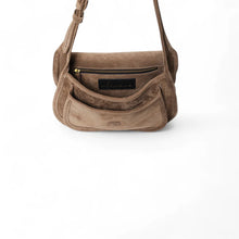 Load image into Gallery viewer, Oliveve Simona Saddle Bag
