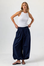 Load image into Gallery viewer, Sundays Elisse Joggers
