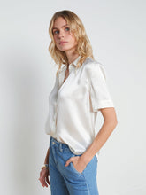 Load image into Gallery viewer, L&#39;agence Ellah Silk Blouse
