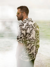 Load image into Gallery viewer, FAHERTY Short-Sleeve Linen Camp Shirt

