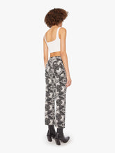 Load image into Gallery viewer, MOTHER The MId Rise Rambler Zip Ankle
