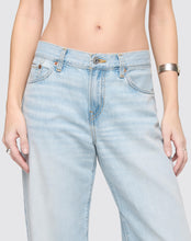 Load image into Gallery viewer, RE/Done Loosie Jean
