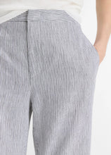 Load image into Gallery viewer, Vince Ticking Stripe Linen-Cotton Low Rise Crop Trouser
