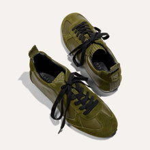 Load image into Gallery viewer, Yosi Samra Terminal Low Top Sneaker
