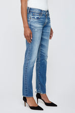 Load image into Gallery viewer, MOUSSY Velma Slim Straight
