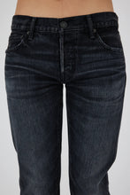 Load image into Gallery viewer, MOUSSY Vellflower Tapered Jean
